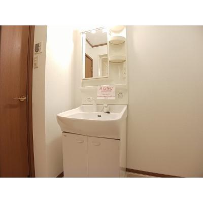 サンパティークⅢ 102【管理NO：1-011583303-01020】 ★家具家電は申し込み後に搬入しますの物件画像