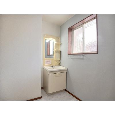 エスポワール萩原 201【管理NO：1-005012001-02010】 ★家具家電は申し込み後に搬入します★の物件画像