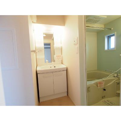ＯｎｅＬｏｖｅ 302【管理NO：1-018839001-03020】 ★家具家電は申し込み後に搬入します★の物件画像