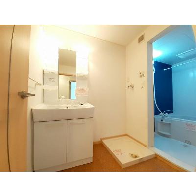 クレメントカーサＢ 205【管理NO：1-016107102-02040】 ★家具家電は申し込み後に搬入します★の物件画像