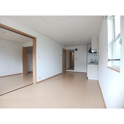 レイクサイド遠賀 201【管理NO：1-015072901-02010】 ★家具家電は申し込み後に搬入します★の物件画像