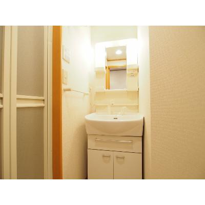 グランド・コスモ 603【管理NO：1-013784901-06030】 ★家具家電は申し込み後に搬入します★の物件画像