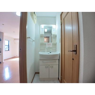 ファミーユ　Ｍ　Ｃ 205【管理NO：1-013612503-02040】 ★家具家電は申し込み後に搬入しますの物件画像