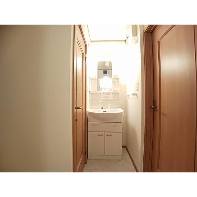 マーベラス・コートＳ　Ｂ 102【管理NO：1-013387002-01020】 ★家具家電は申し込み後に搬入します★の物件画像