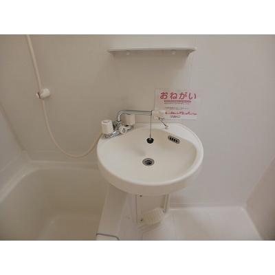 サンハイム 202【管理NO：1-007612401-02020】 ★家具家電は申し込み後に搬入します★の物件画像