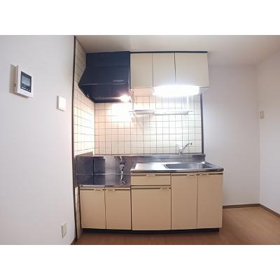 ロイヤル朋Ⅱ 201【管理NO：1-007470201-02010】 ★家具家電は申し込み後に搬入しますの物件画像