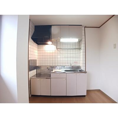 ヴィクトワール本城 201【管理NO：1-007296501-02010】 ★家具家電は申し込み後に搬入します★の物件画像