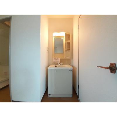 パレスサンノゼ 203【管理NO：1-004811601-02030】 ★家具家電は申し込み後に搬入します★の物件画像