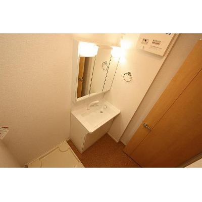 シャインＢ 101【管理NO：1-023909102-01010】 ★家具家電は申し込み後に搬入します★ ★2026年11月中旬入居可能★の物件画像
