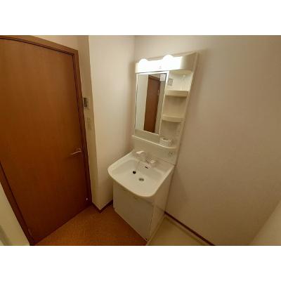 フル・ムーン 101【管理NO：1-011425701-01010】 ★家具家電は申し込み後に搬入します★の物件画像