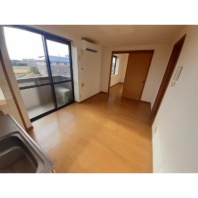 ドリームハイツ・１１ 204【管理NO：1-009314601-02040】 ★家具家電は申し込み後に搬入します★の物件画像