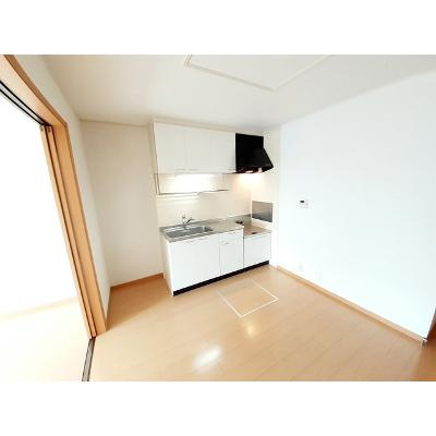 ウッズ　パディ－　ハイツ 104【管理NO：1-015281101-01040】 ★家具家電は申し込み後に搬入します★の物件画像