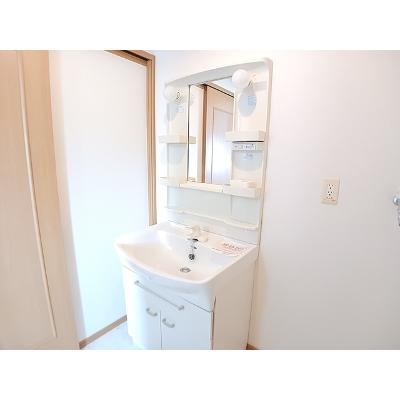 フィ－ルドインビレッジＣ 104【管理NO：1-014811403-01040】 ★家具家電は申し込み後に搬入します★の物件画像