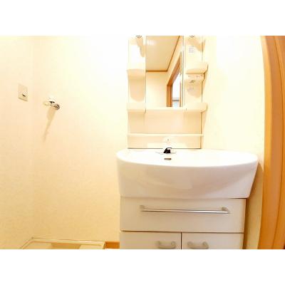 薫風館 104【管理NO：1-013239201-01040】 ★家具家電は申し込み後に搬入します★の物件画像