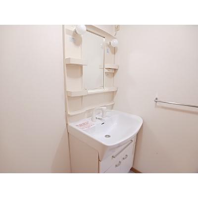 アヴェニールＢ 102【管理NO：1-012725002-01020】 ★家具家電は申し込み後に搬入します★の物件画像
