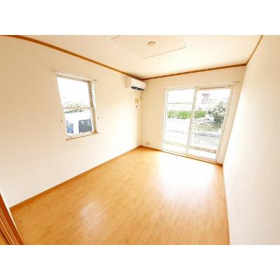 ラパヌイＡ 101【管理NO：1-012522901-01010】 ★家具家電は申し込み後に搬入します★の物件画像