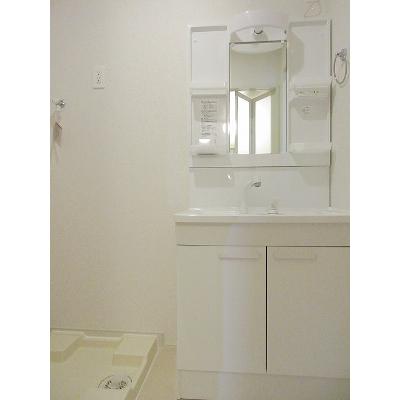 カレント　Ⅰ 201【管理NO：1-023190901-02010】 ★家具家電は申し込み後に搬入します★の物件画像