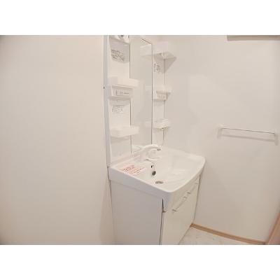 シェリ－ル 101【管理NO：1-016098601-01010】 ★家具家電は申し込み後に搬入します★の物件画像