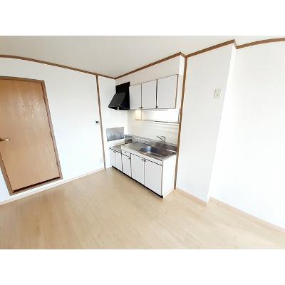 ラフェーヌＢ 201【管理NO：1-009320102-02010】 ★家具家電は申し込み後に搬入します★の物件画像