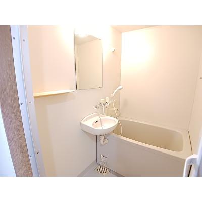 アーバン田代３ 102【管理NO：1-007968101-01020】 ★家具家電は申し込み後に搬入します★の物件画像