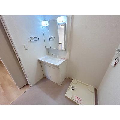 リシェス　Ｅ 103【管理NO：1-025806901-01030】 ★家具家電は申し込み後に搬入します★の物件画像