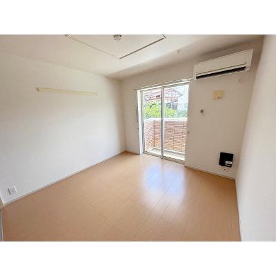 エンジェルスマイリー 102【管理NO：1-020140401-01020】 ★家具家電は申し込み後に搬入しますの物件画像