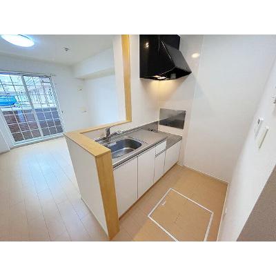 イーリス東唐津 103【管理NO：1-018974301-01030】 ★家具家電は申し込み後に搬入します★の物件画像