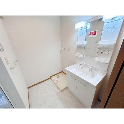 コモドポスト 101【管理NO：1-014800101-01010】 ★家具家電は申し込み後に搬入しますの物件画像