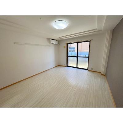 サンパティオ 102【管理NO：1-099269501-01020】 ★家具家電は申し込み後に搬入しますの物件画像