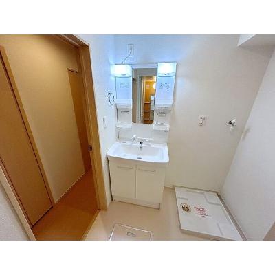 クヴェレ　Ⅱ 203【管理NO：1-020631102-02030】 ★家具家電は申し込み後に搬入しますの物件画像