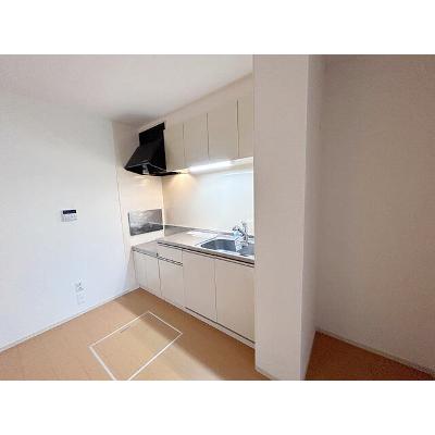 クヴェレ　Ⅱ 103【管理NO：1-020631102-01030】 ★家具家電は申し込み後に搬入します★の物件画像