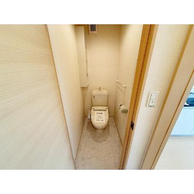 コースト　フロー 201【管理NO：1-017327601-02010】 ★家具家電は申し込み後に搬入します★の物件画像