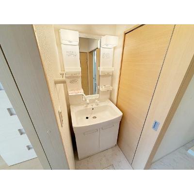 コースト　フロー 201【管理NO：1-017327601-02010】 ★家具家電は申し込み後に搬入します★の物件画像