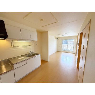 エスト　ウィステリアＢ 202【管理NO：1-017147102-02020】 ★家具家電は申し込み後に搬入しますの物件画像