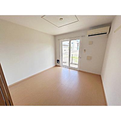 ローズマリー　Ⅲ 102【管理NO：1-016628503-01020】 ★家具家電は申し込み後に搬入します★の物件画像