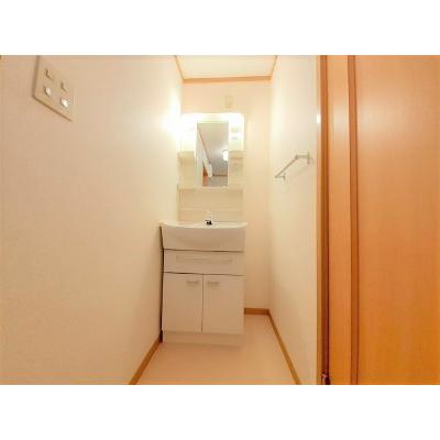 アーバンヒルズ立花 201【管理NO：1-012050301-02010】 ★家具家電は申し込み後に搬入します★の物件画像