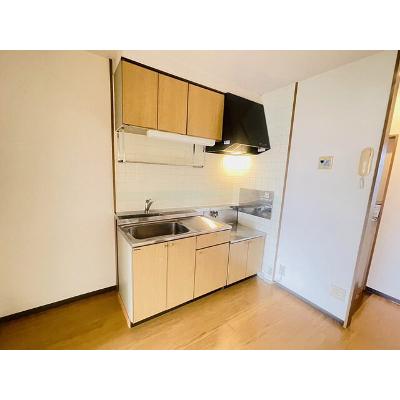 ファーストビレッジ 204【管理NO：1-007711401-02040】 ★家具家電は申し込み後に搬入します★の物件画像