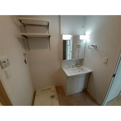 アインツ　ブラック 101【管理NO：1-026731702-01010】 ★家具家電は申し込み後に搬入します★の物件画像