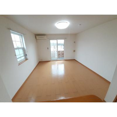 サンモールヒルズ 101【管理NO：1-014869901-01010】 ★家具家電は申し込み後に搬入します★の物件画像