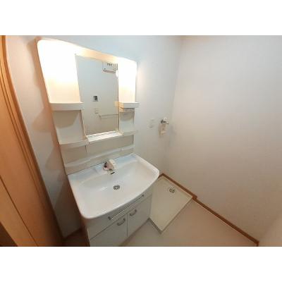 エスポワール参番館 103【管理NO：1-014733301-01030】 ★家具家電は申し込み後に搬入します★の物件画像