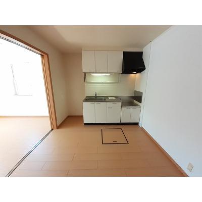 デフィ 101【管理NO：1-014647001-01010】 ★家具家電は申し込み後に搬入します★の物件画像