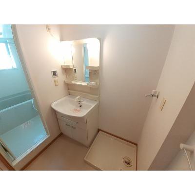 デフィ 101【管理NO：1-014647001-01010】 ★家具家電は申し込み後に搬入します★の物件画像