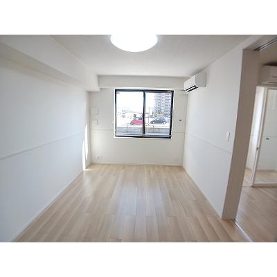 フラワーハイツ弐番館 102【管理NO：1-028257002-01020】 ★家具家電は申し込み後に搬入します★の物件画像