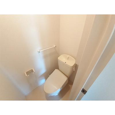 エス・エル・シー宮小路 101【管理NO：1-021249901-01010】 ★家具家電は申し込み後に搬入します★の物件画像