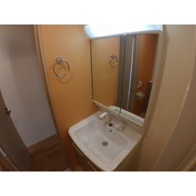 エアリー矢上 101【管理NO：1-020566401-01010】 ★家具家電は申し込み後に搬入します★の物件画像