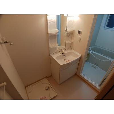 スワンコリーヌ 102【管理NO：1-015840601-01020】 ★家具家電は申し込み後に搬入しますの物件画像