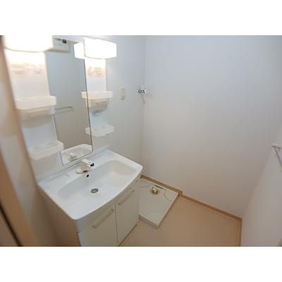 エクセレント 103【管理NO：1-015629901-01030】 ★家具家電は申し込み後に搬入します★の物件画像