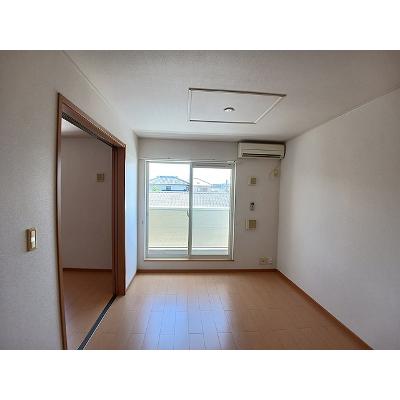 ノーブル 202【管理NO：1-015249101-02020】 ★家具家電は申し込み後に搬入します★の物件画像