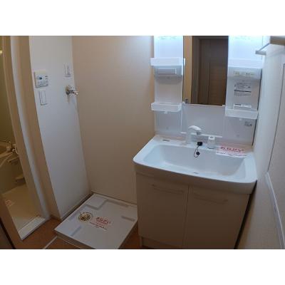 ユイット・ベル 201【管理NO：1-018652901-02010】 ★家具家電は申し込み後に搬入しますの物件画像
