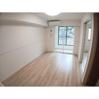コスタ・ルーチェ 203【管理NO：1-028393801-02030】 ★家具家電は申し込み後に搬入しますの物件画像